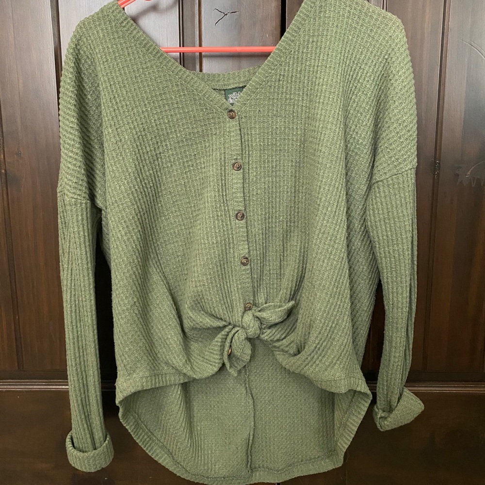 Long sleeve knit button shirt